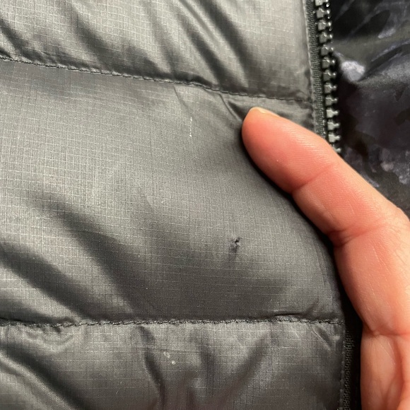 Patagonia Boys puffer jacket size xxl - Picture 6 of 8